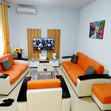 아파트 Skanderbeg Square 티라나