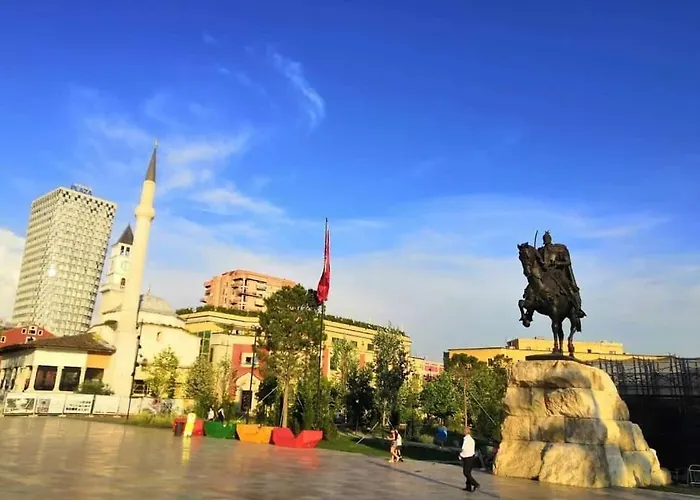 Skanderbeg Square *